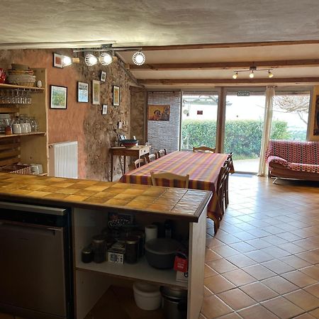 Chambres D'Hotes Gite Saint Roch Tuchan Esterno foto